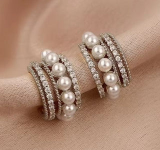 Mila Perlen-Rhinestone-Creolen
