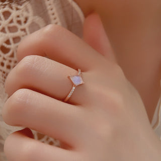Clara Mondstein-Ring